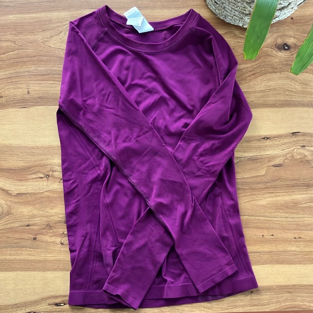 NWOT Athleta Momentum Long Sleeve, sz S